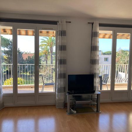 Appartement Les Palmiers à Saint-Cyr-sur-Mer Extérieur photo