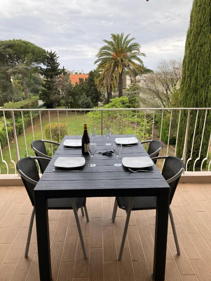 Appartement Les Palmiers à Saint-Cyr-sur-Mer Extérieur photo