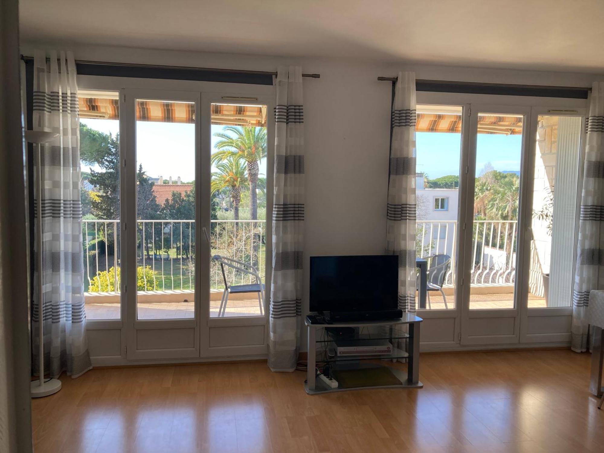 Appartement Les Palmiers à Saint-Cyr-sur-Mer Extérieur photo